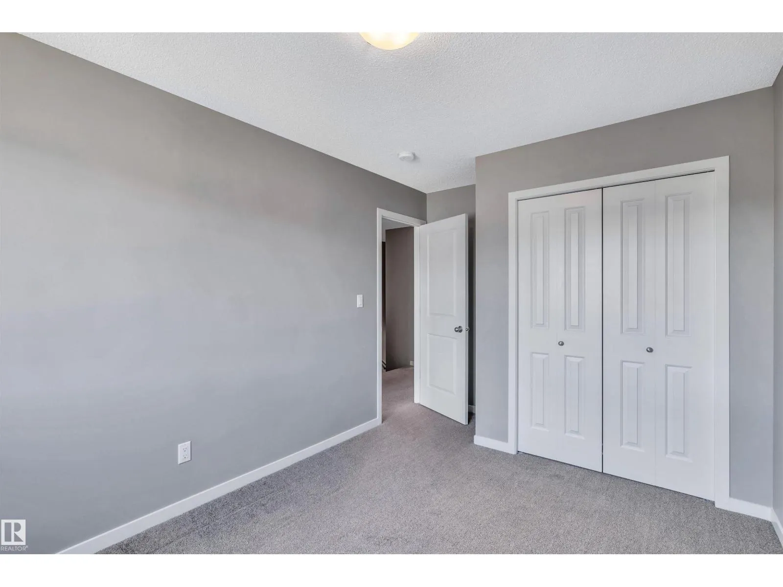 4051 CHAPPELLE GR SW