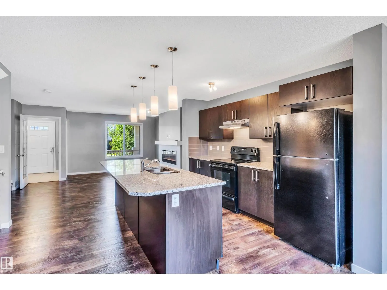 4051 CHAPPELLE GR SW