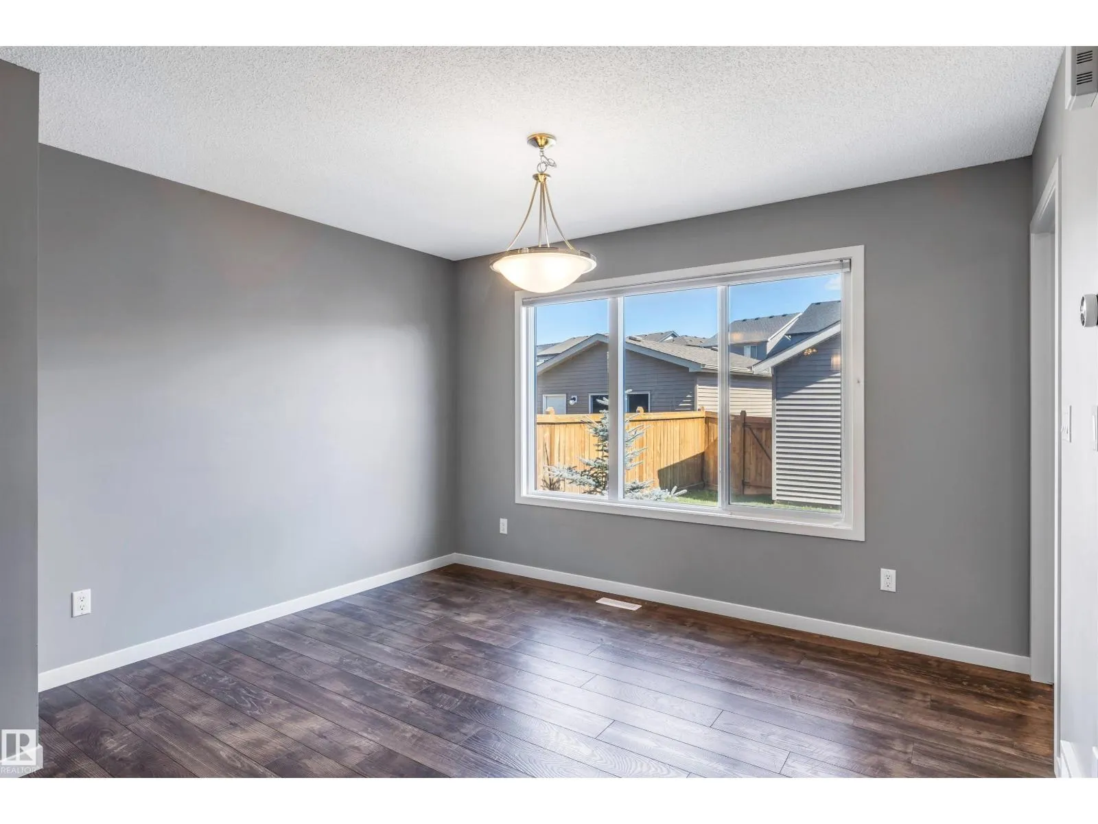 4051 CHAPPELLE GR SW