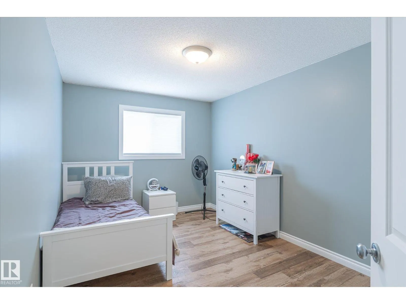 12727 123A ST NW