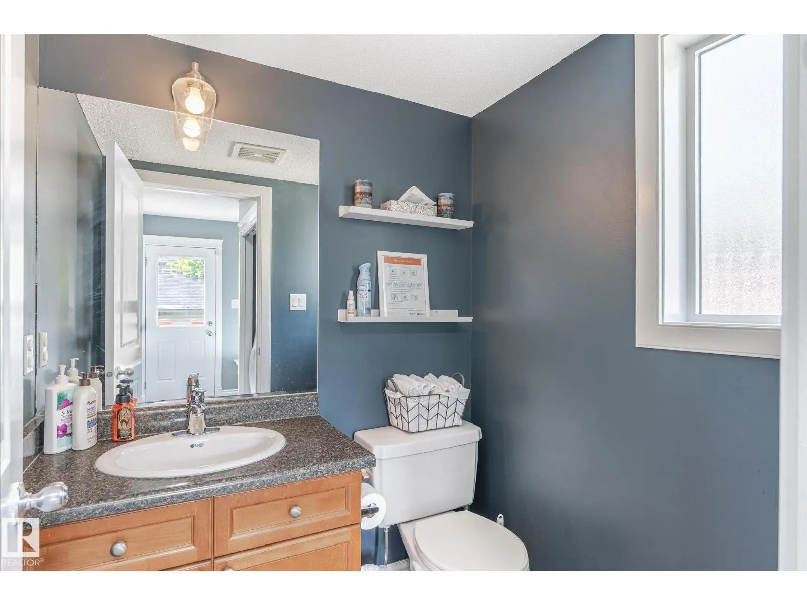12727 123A ST NW