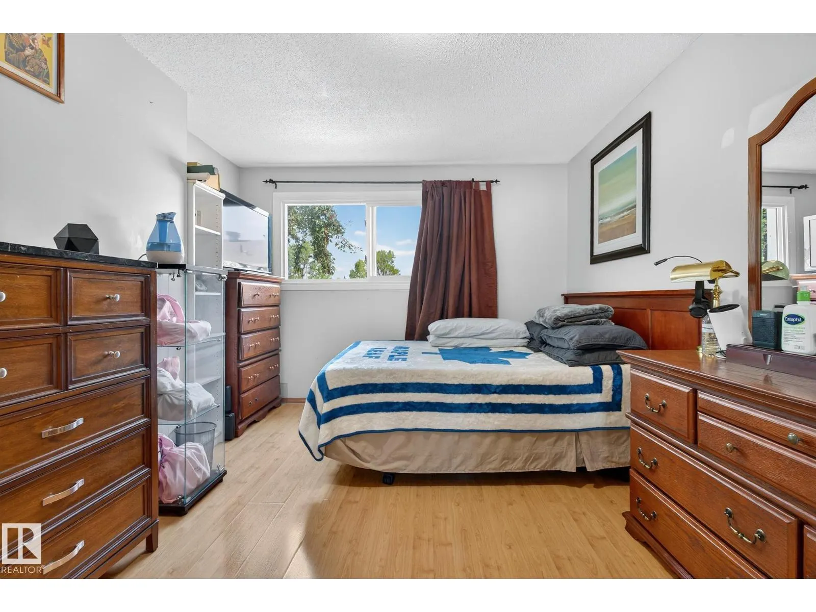 5741 144 AV NW