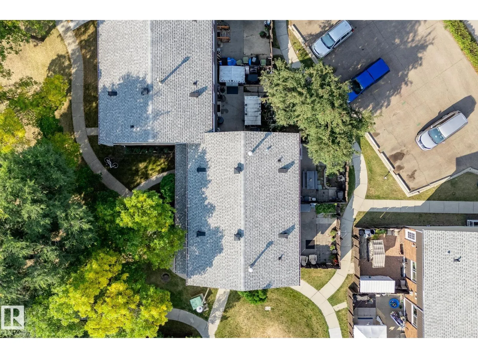 5741 144 AV NW