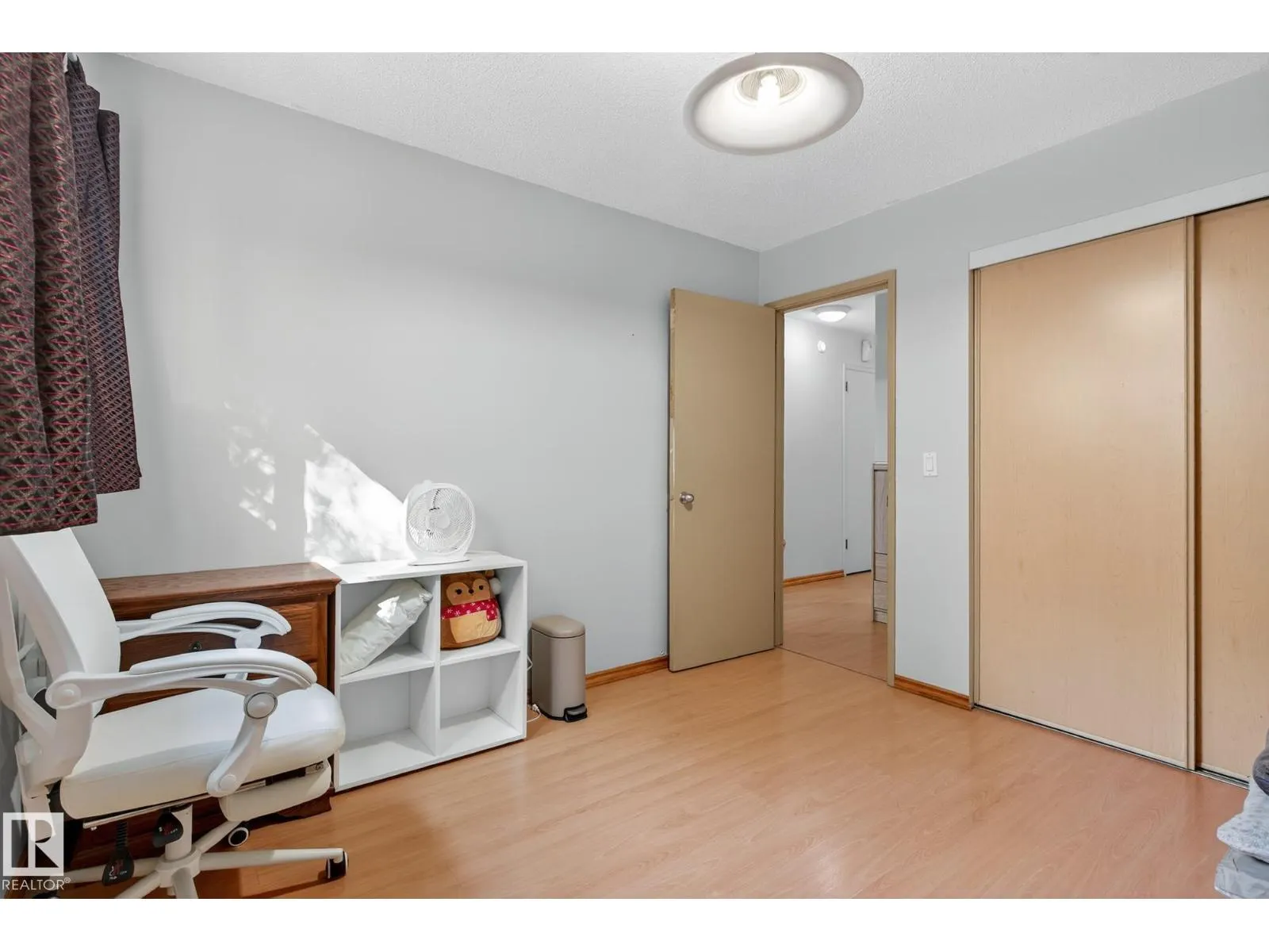 5741 144 AV NW