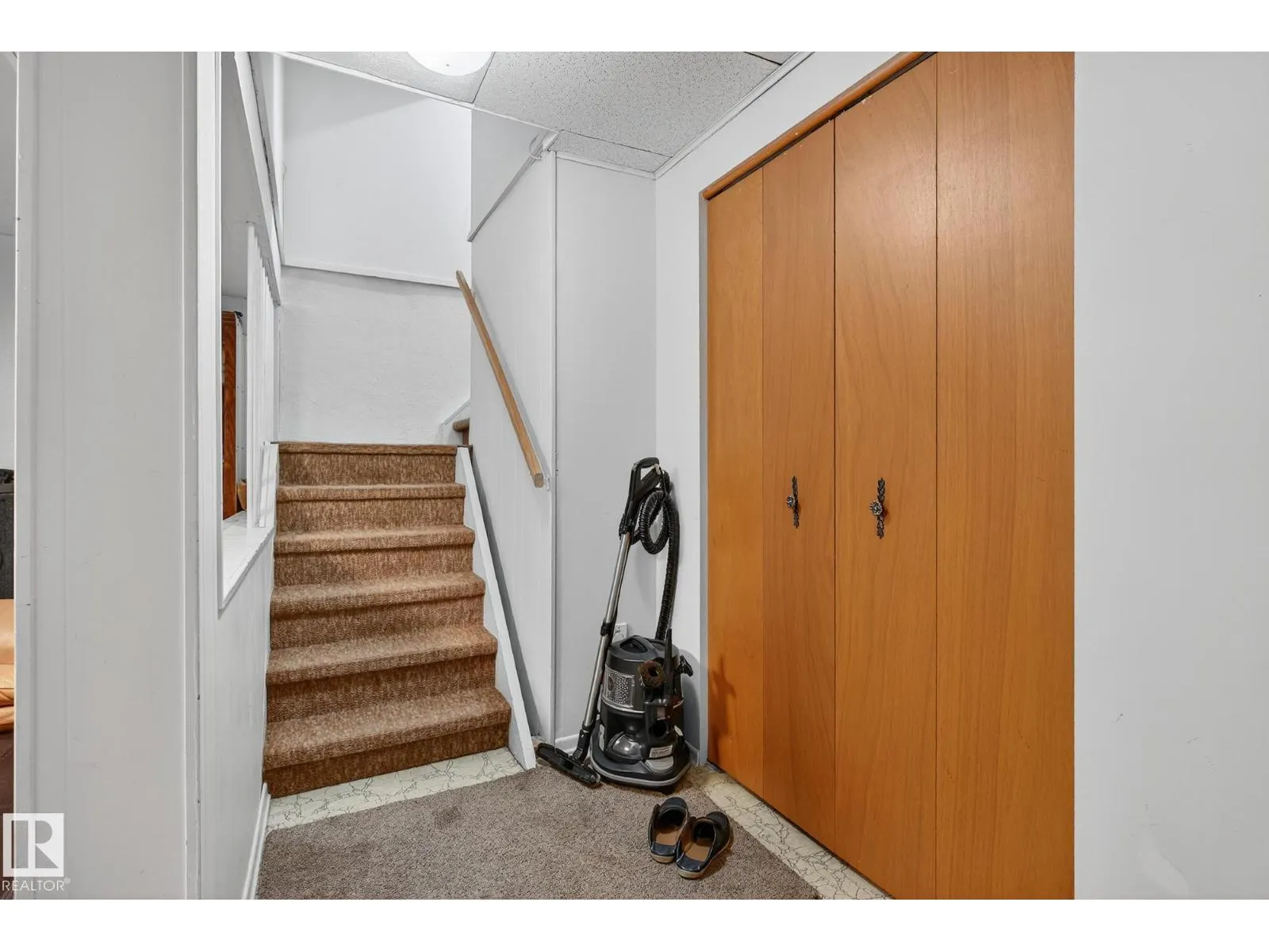 5741 144 AV NW