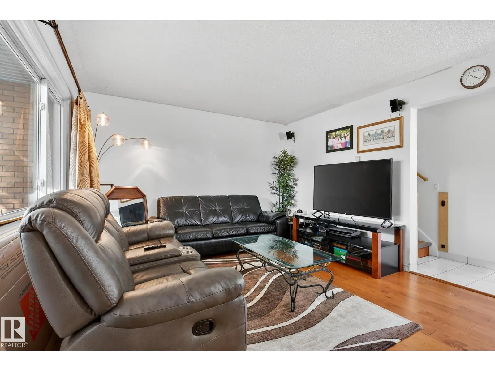 5741 144 AV NW