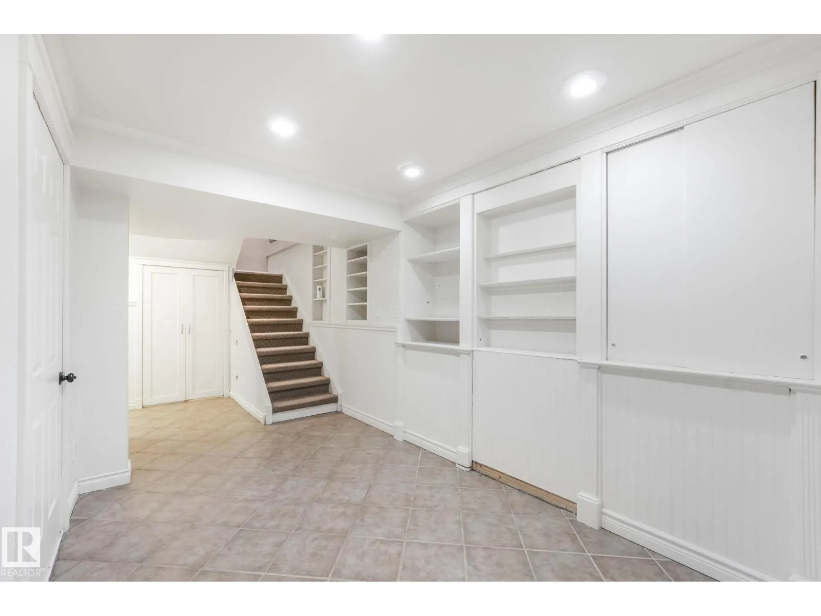 41 Balmoral DR