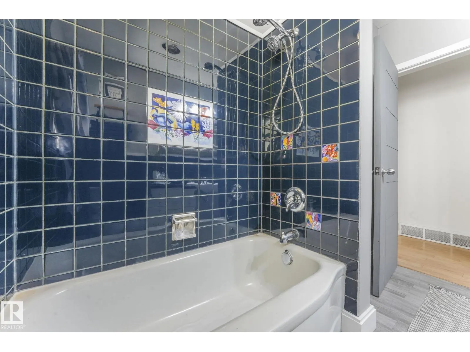 41 Balmoral DR