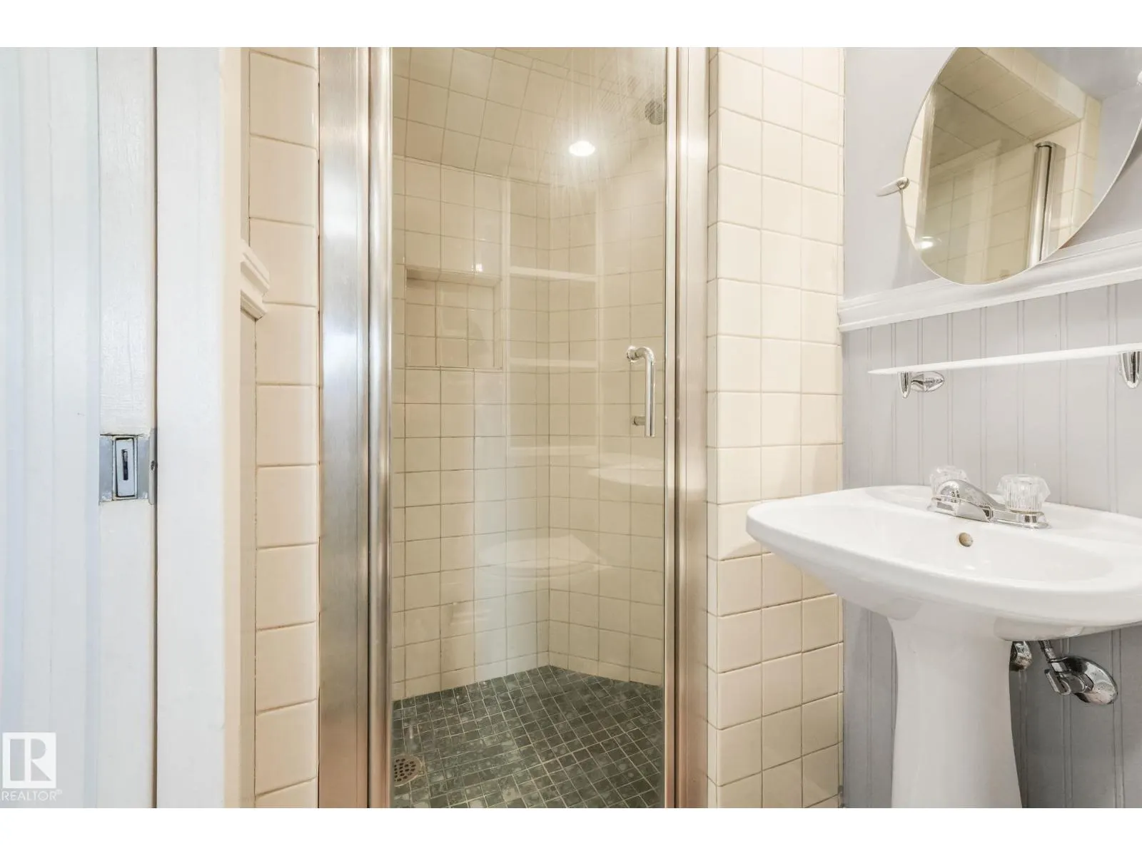41 Balmoral DR