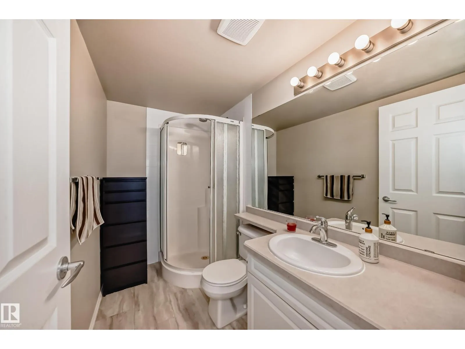 #135 9704 174 ST NW