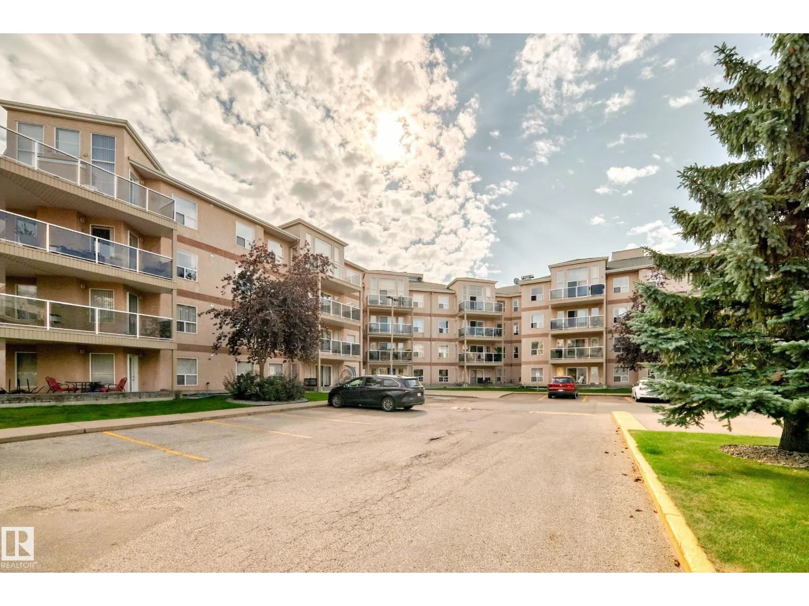 #135 9704 174 ST NW