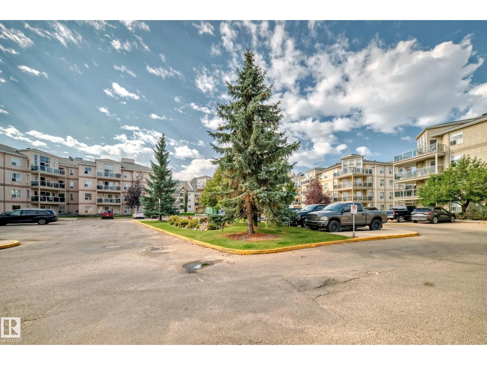 #135 9704 174 ST NW