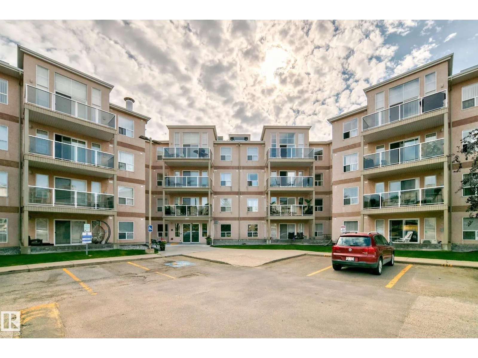 #135 9704 174 ST NW