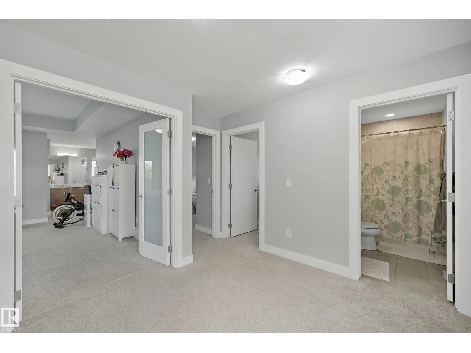 1487 HOWES CR SW