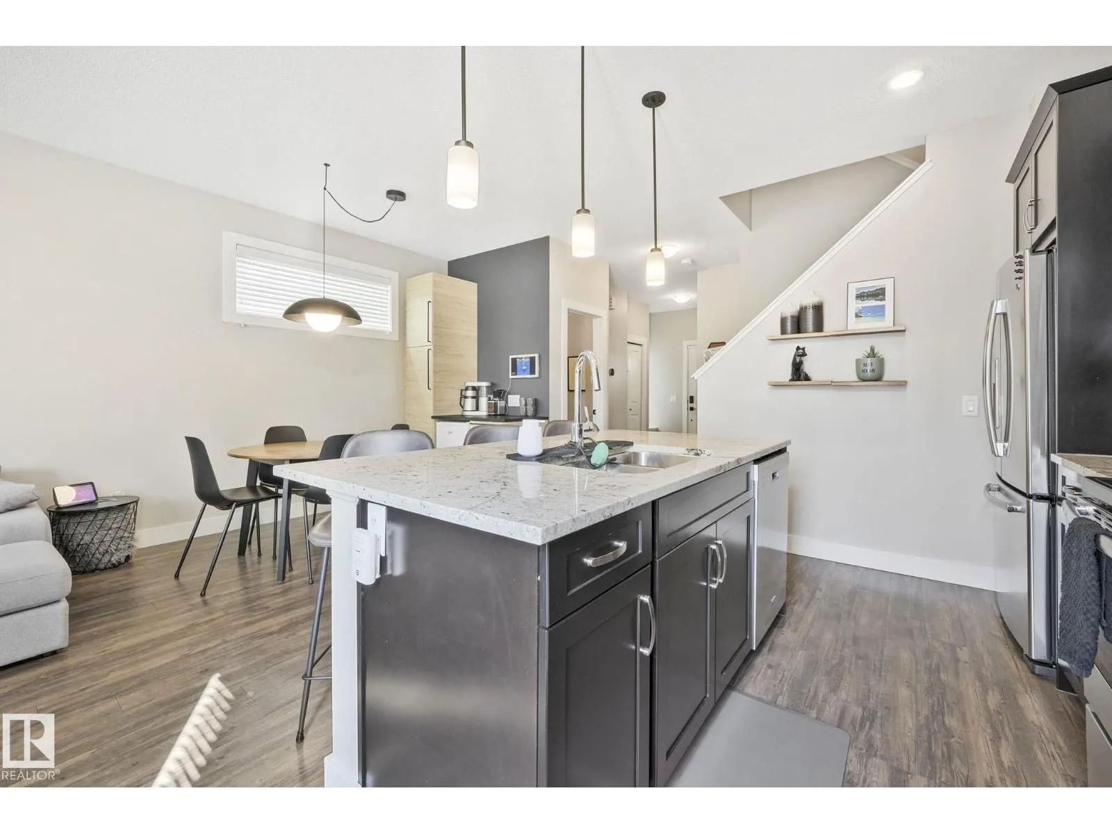 127 AMBERLEY WY