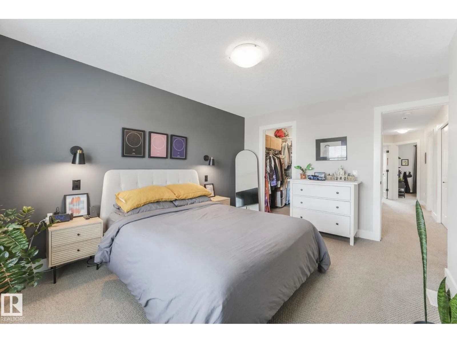 127 AMBERLEY WY