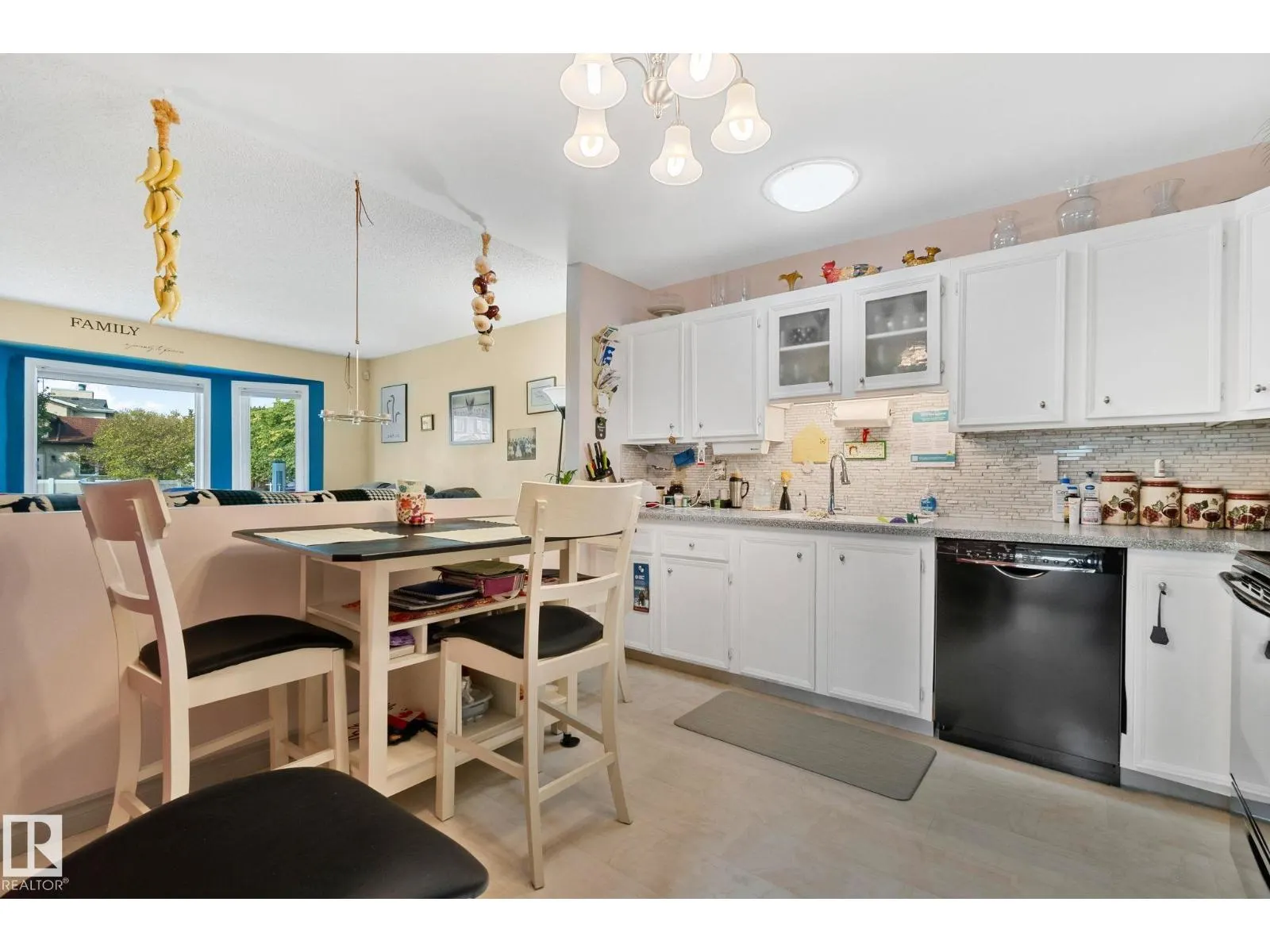 2013 108 ST NW