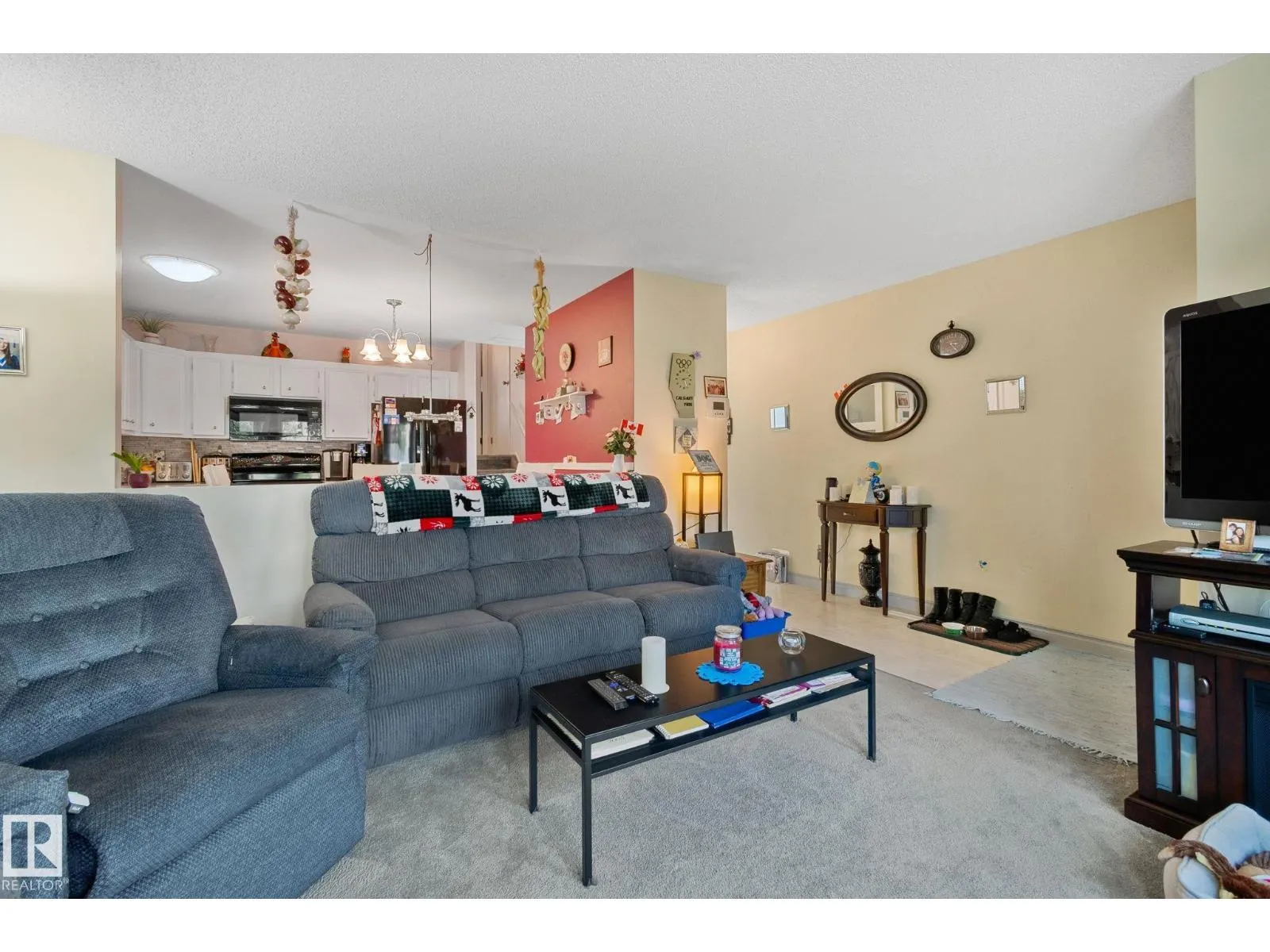 2013 108 ST NW