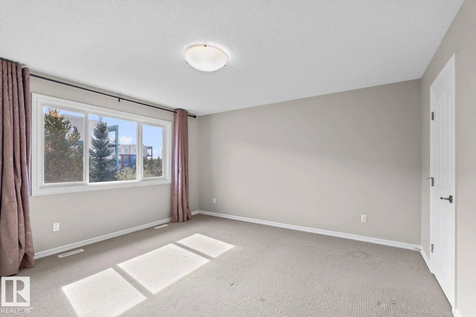 716 ADAMS WY SW