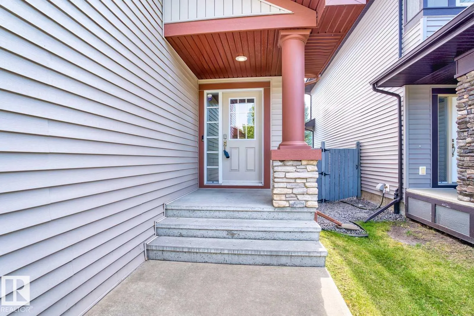 716 ADAMS WY SW