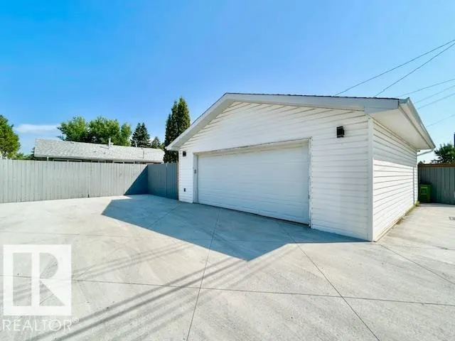 8811 130A AV NW