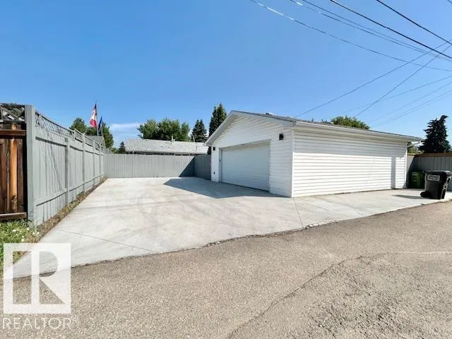 8811 130A AV NW