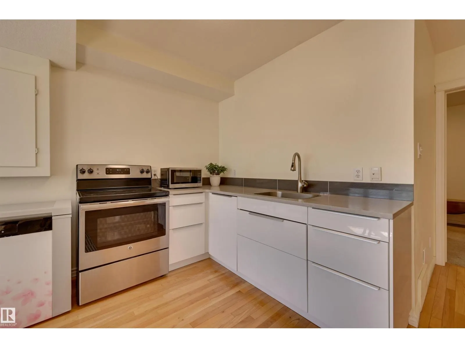 11729 71A AV NW