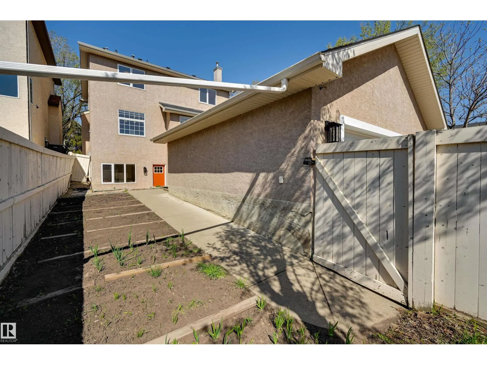 11729 71A AV NW
