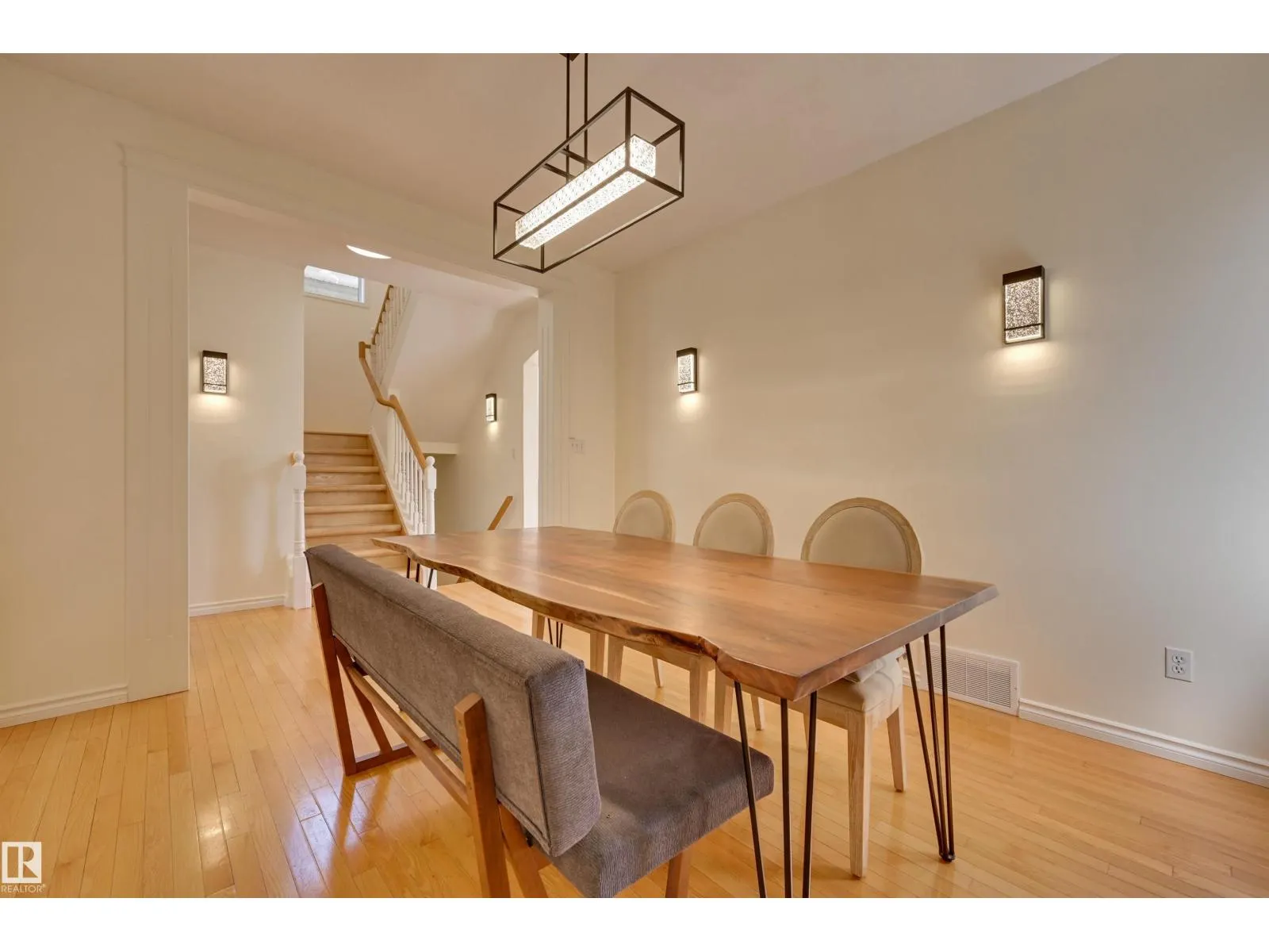 11729 71A AV NW