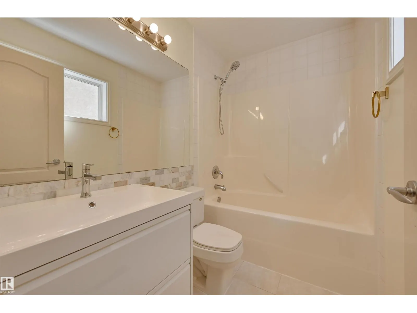 11729 71A AV NW