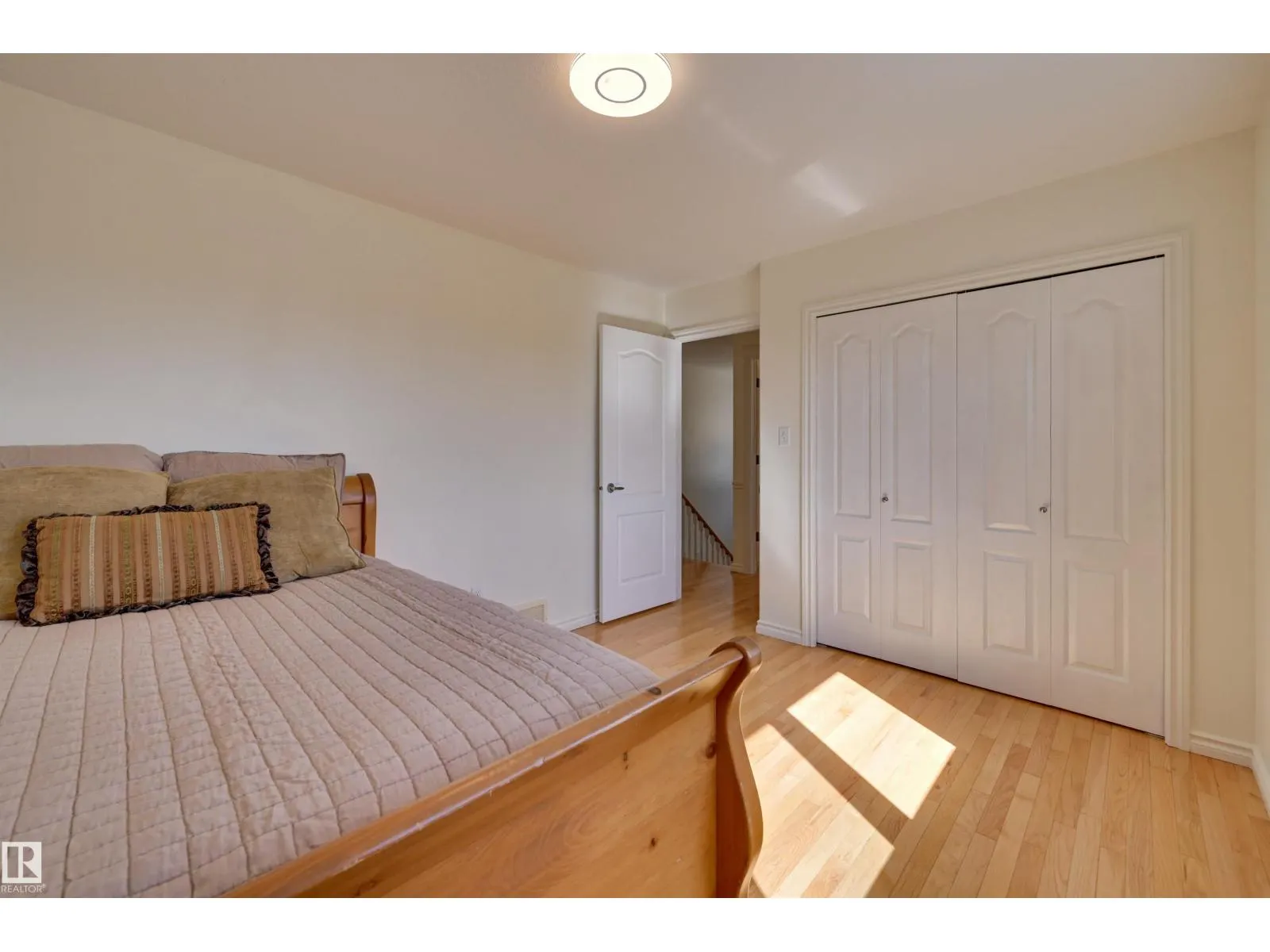 11729 71A AV NW