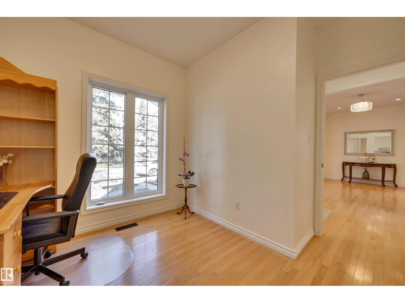 11729 71A AV NW