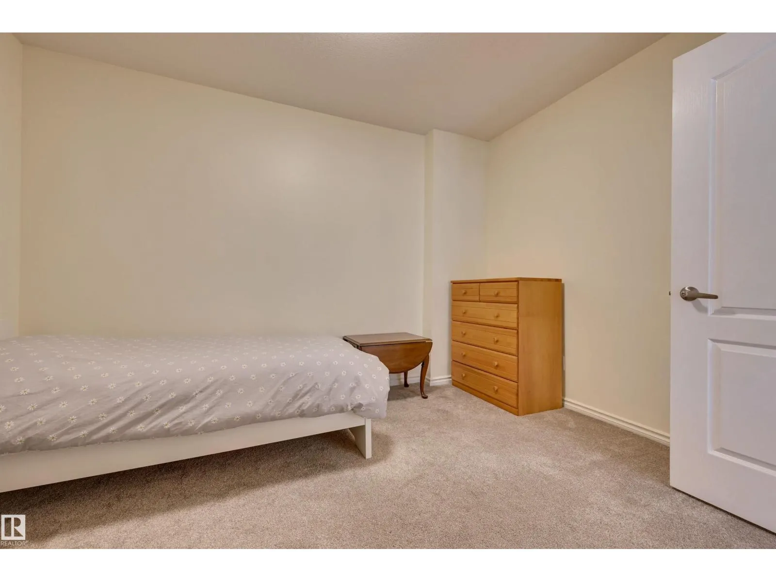 11729 71A AV NW
