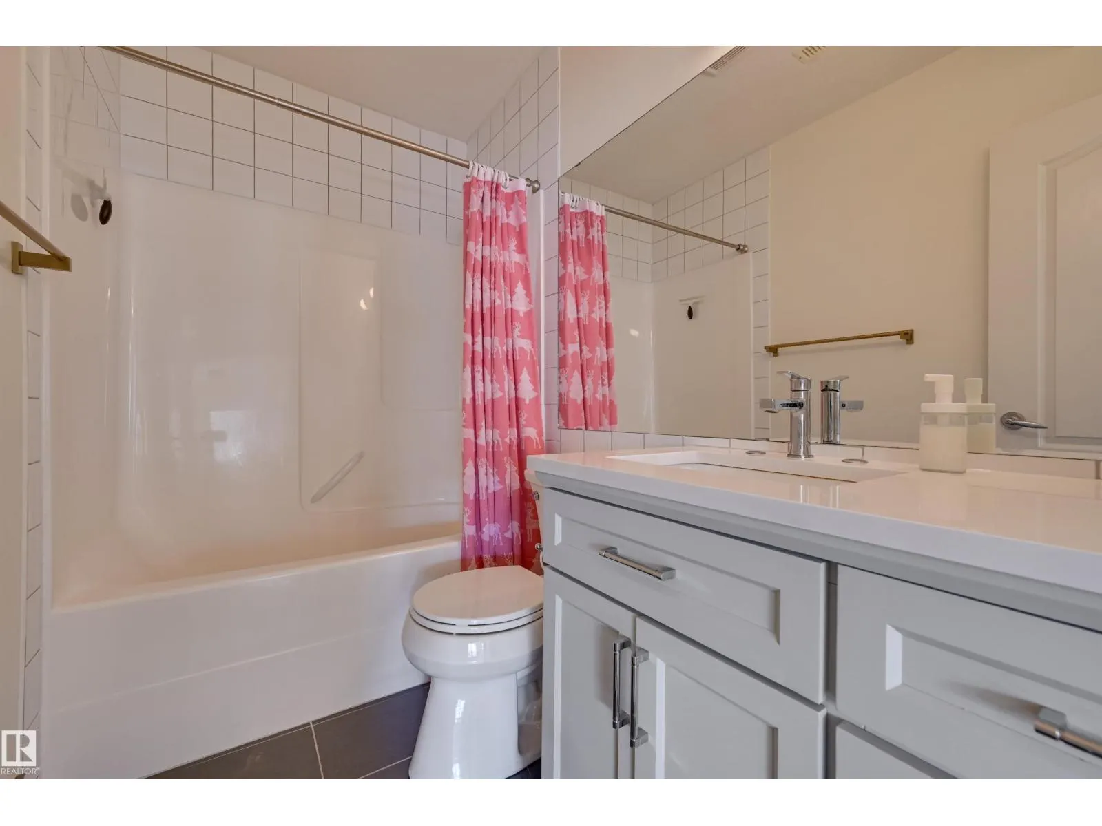 11729 71A AV NW