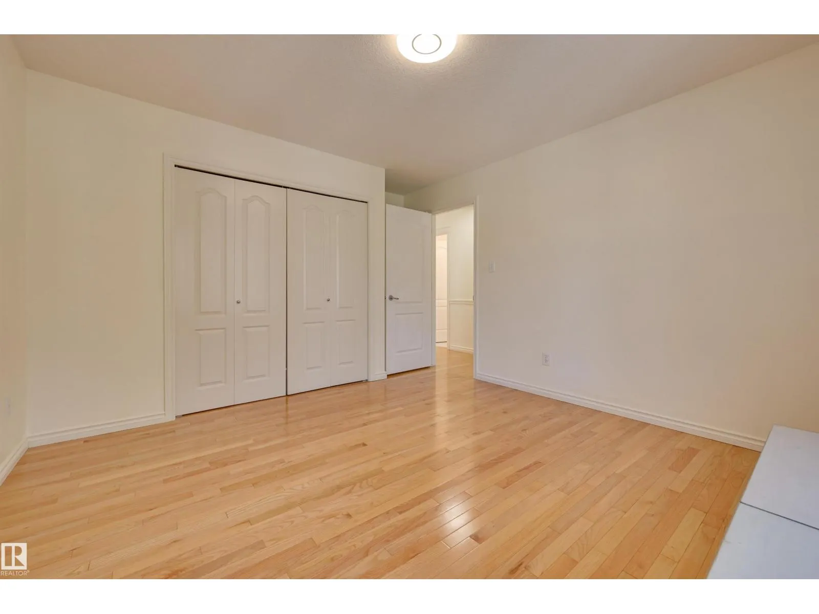 11729 71A AV NW