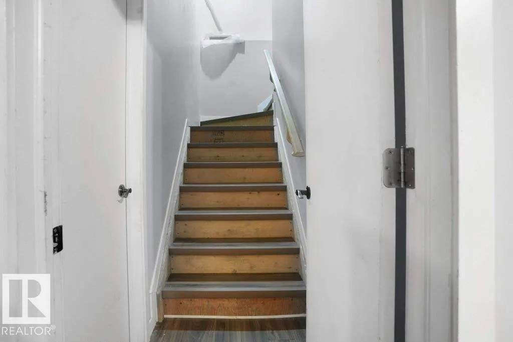 1928 51 ST SW