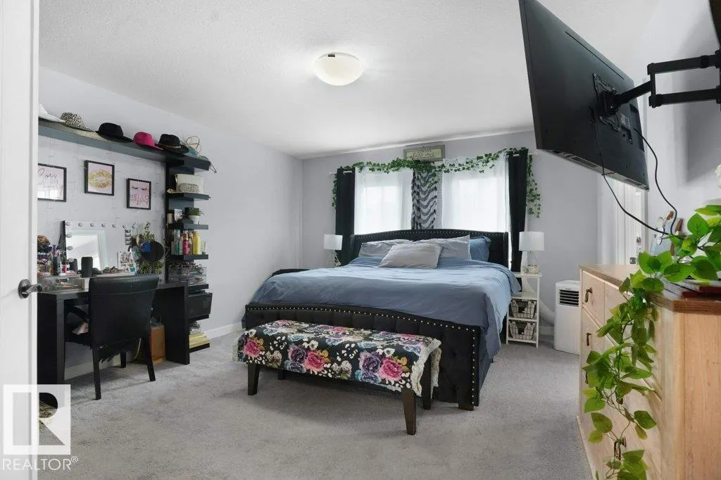 1928 51 ST SW