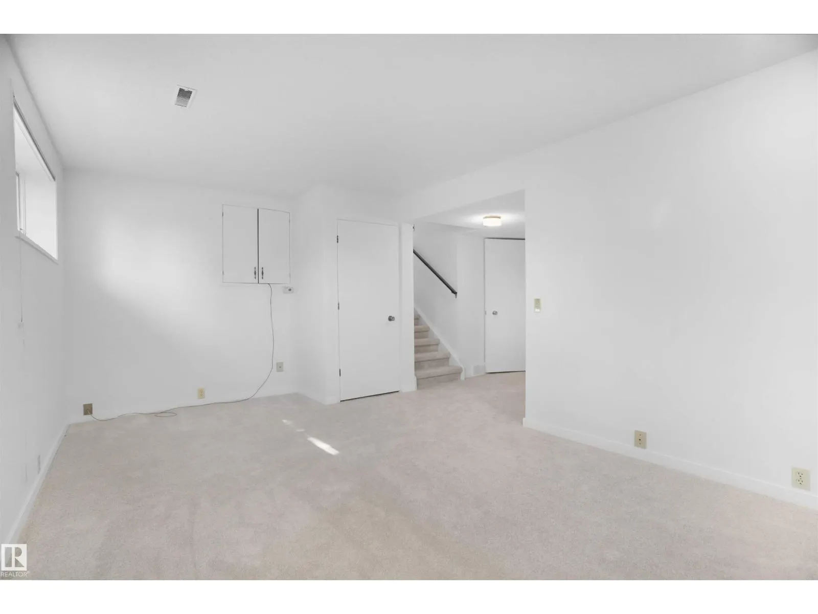 14324 49 AV NW NW