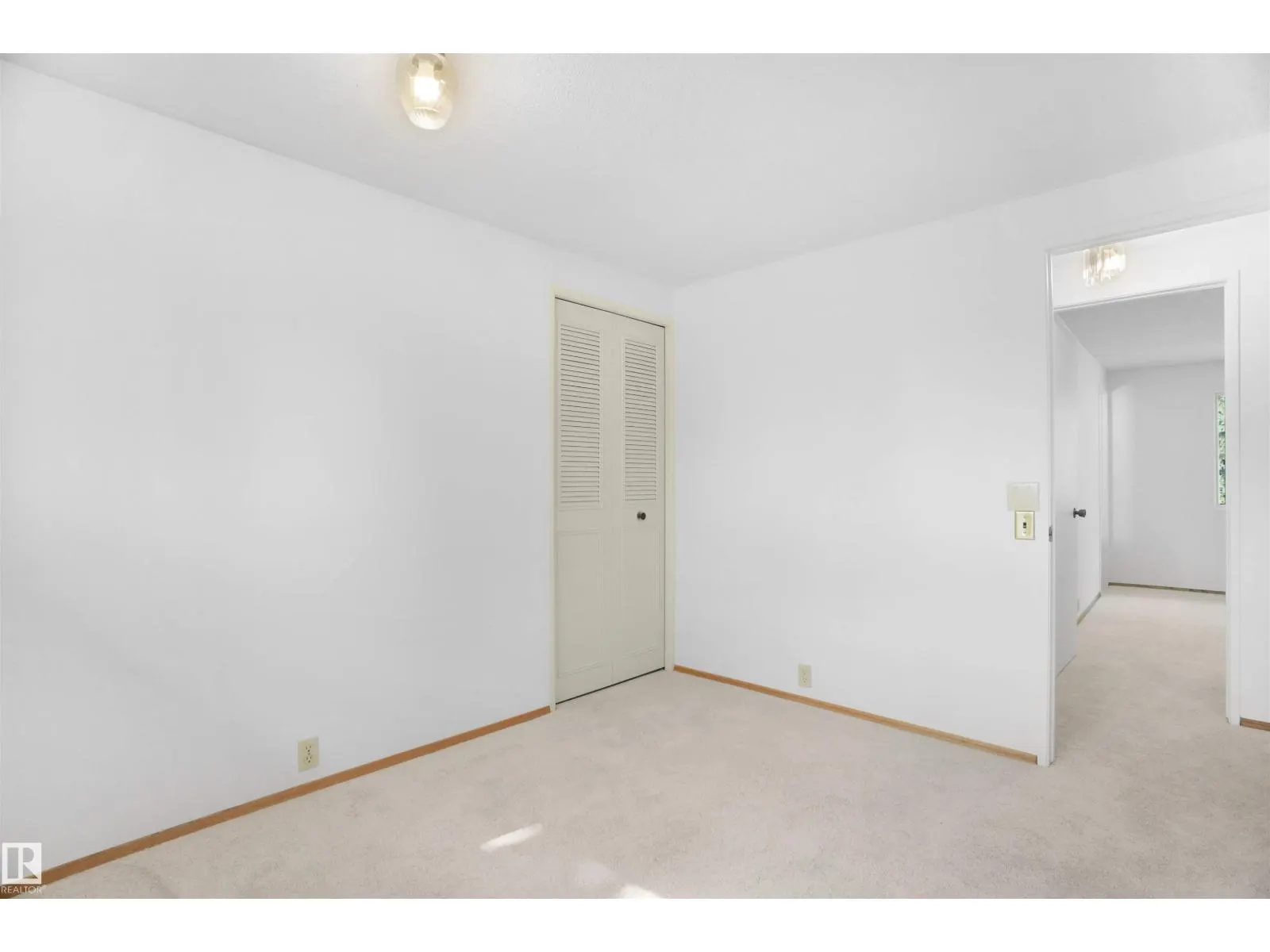 14324 49 AV NW NW
