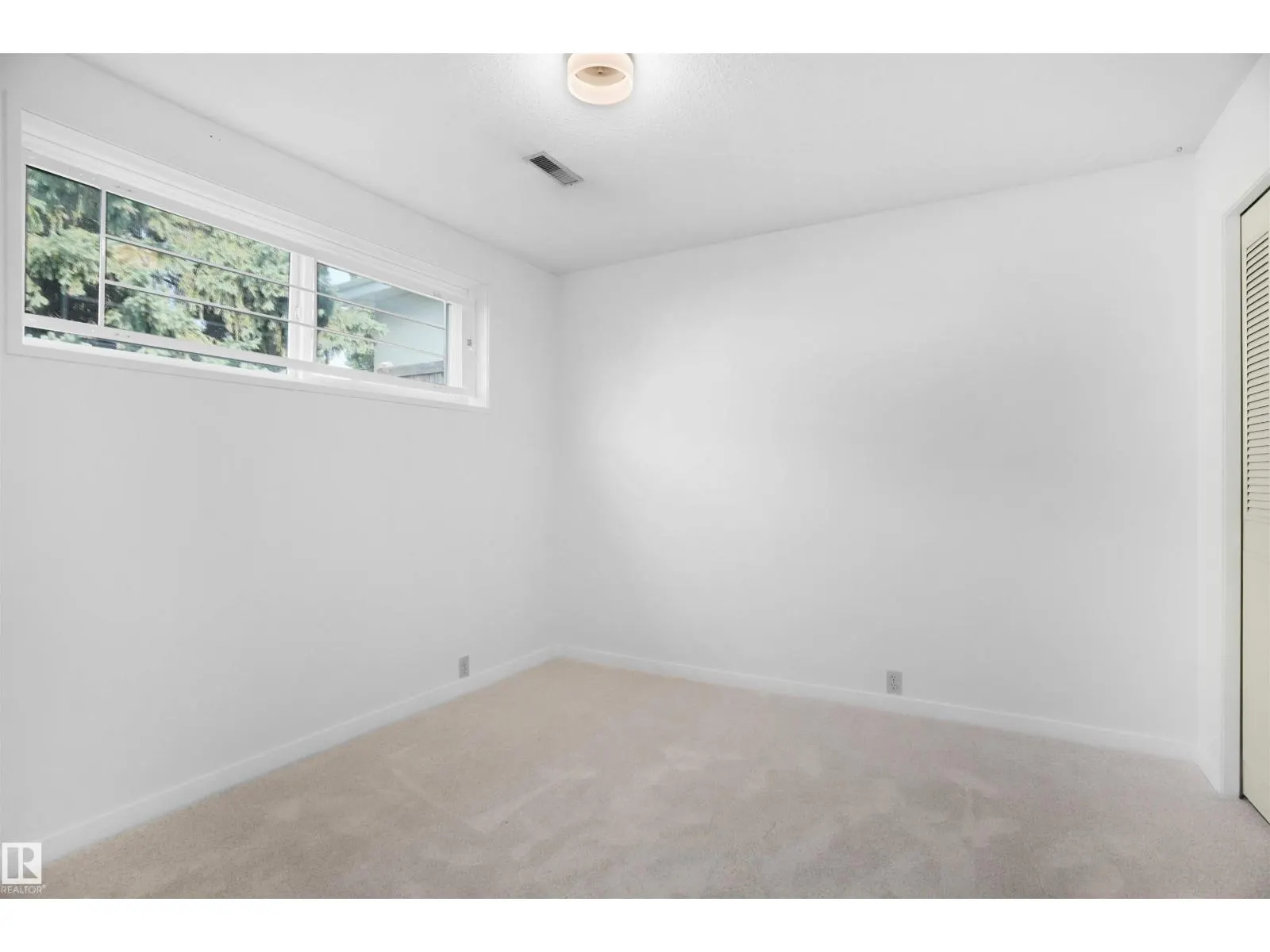 14324 49 AV NW NW