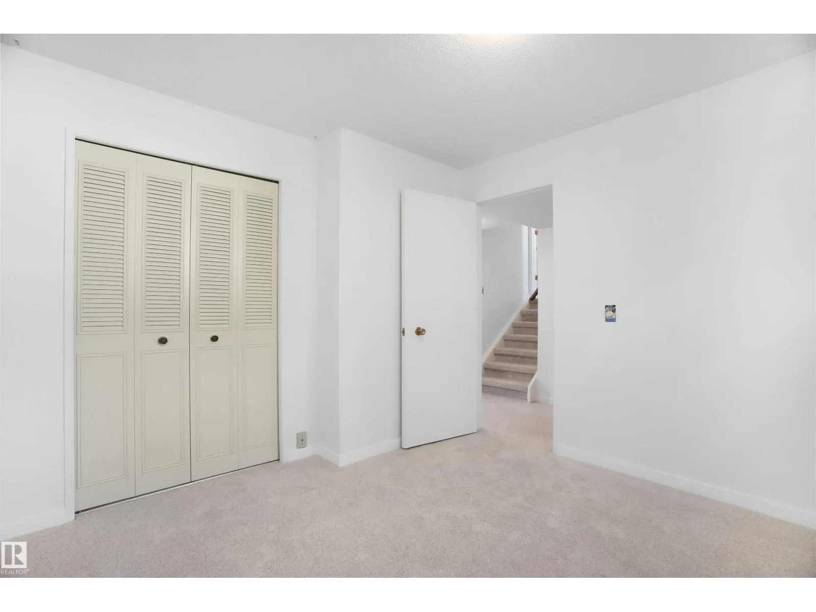 14324 49 AV NW NW