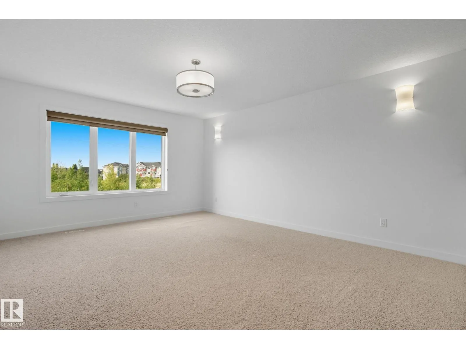 12948 202 ST NW