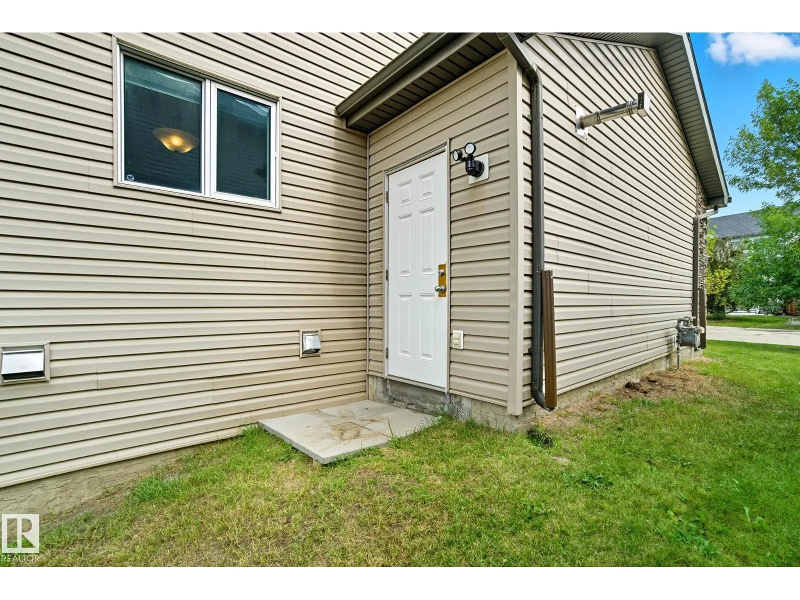 12948 202 ST NW