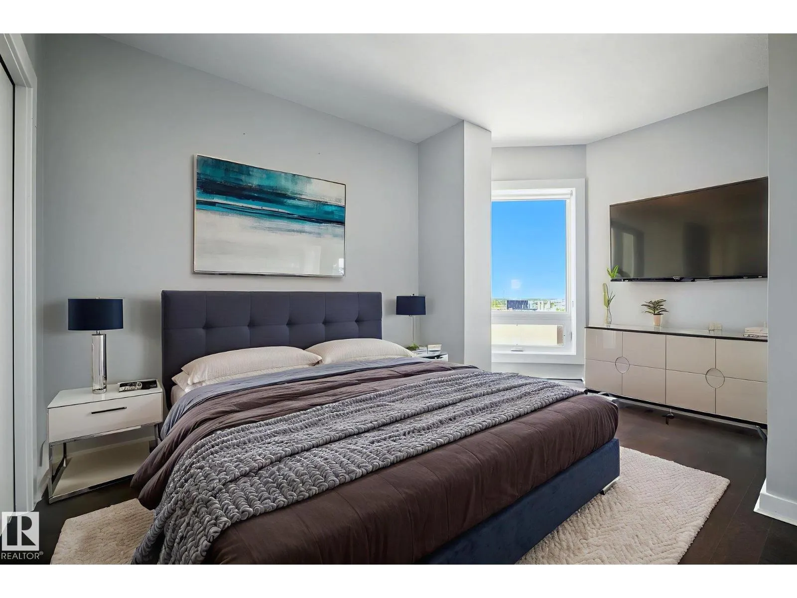 #1306 10152 104 ST NW