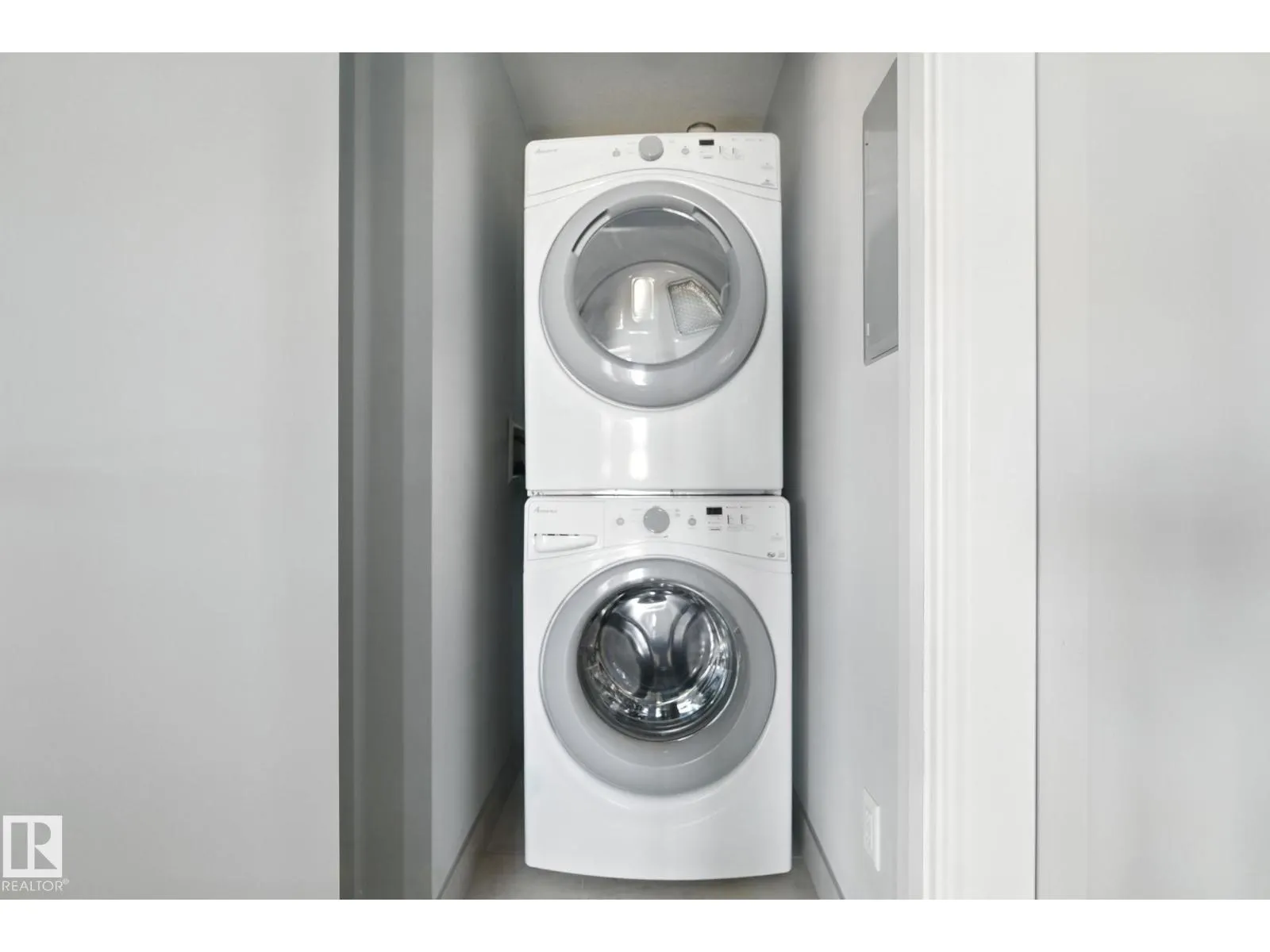 #1306 10152 104 ST NW