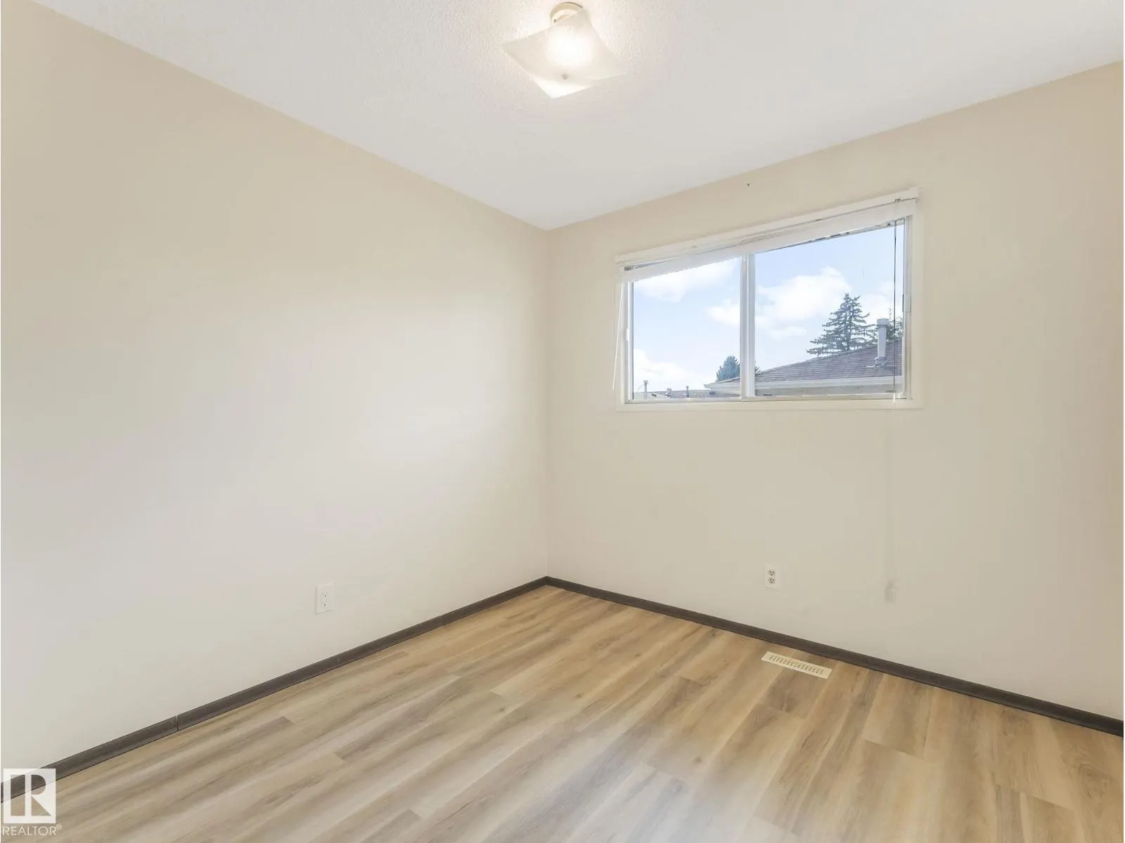 14612 114A ST NW