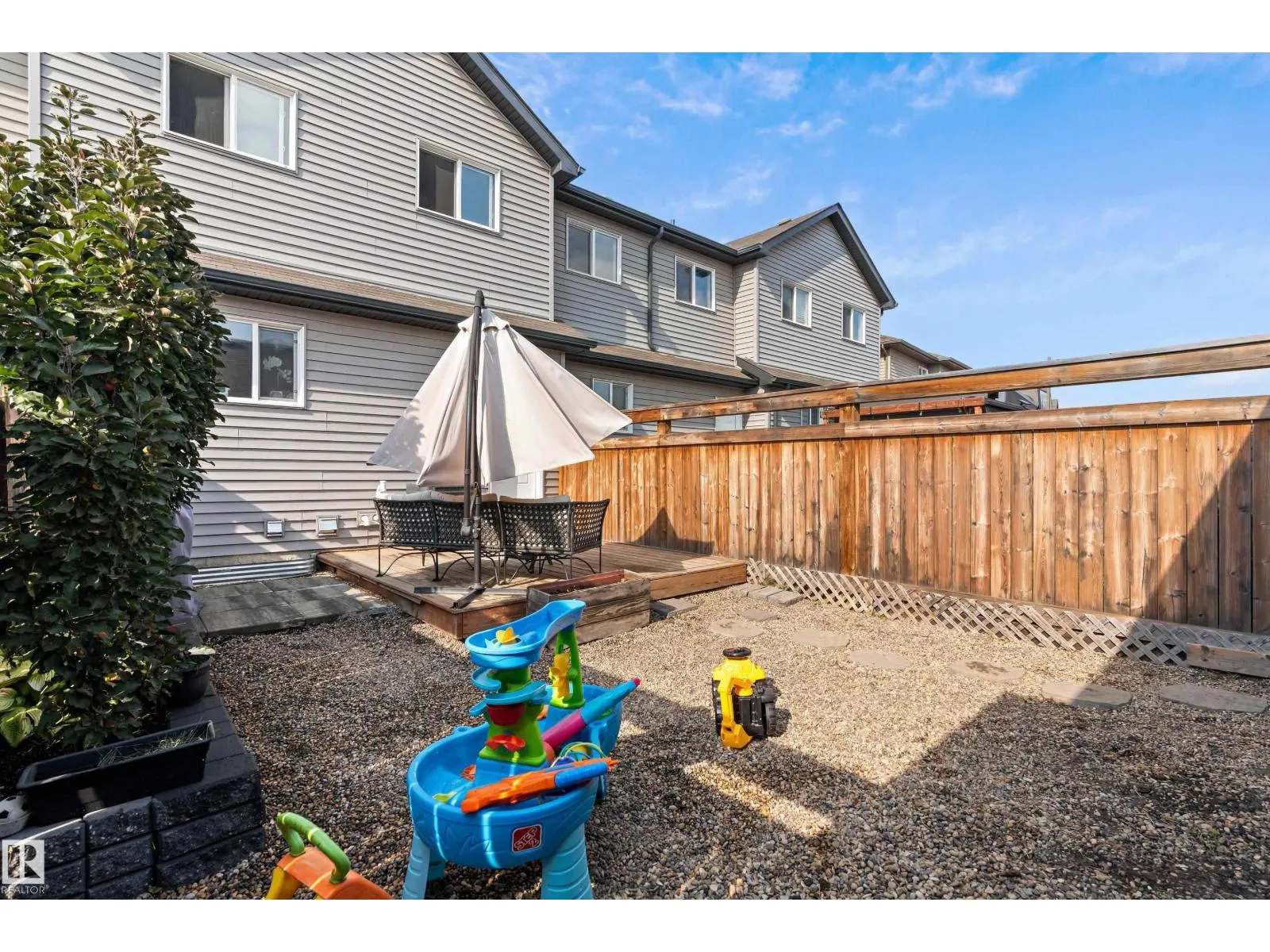 327 DESROCHERS BV SW