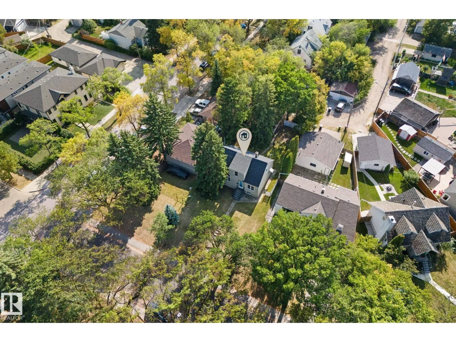 11207 73 AV NW