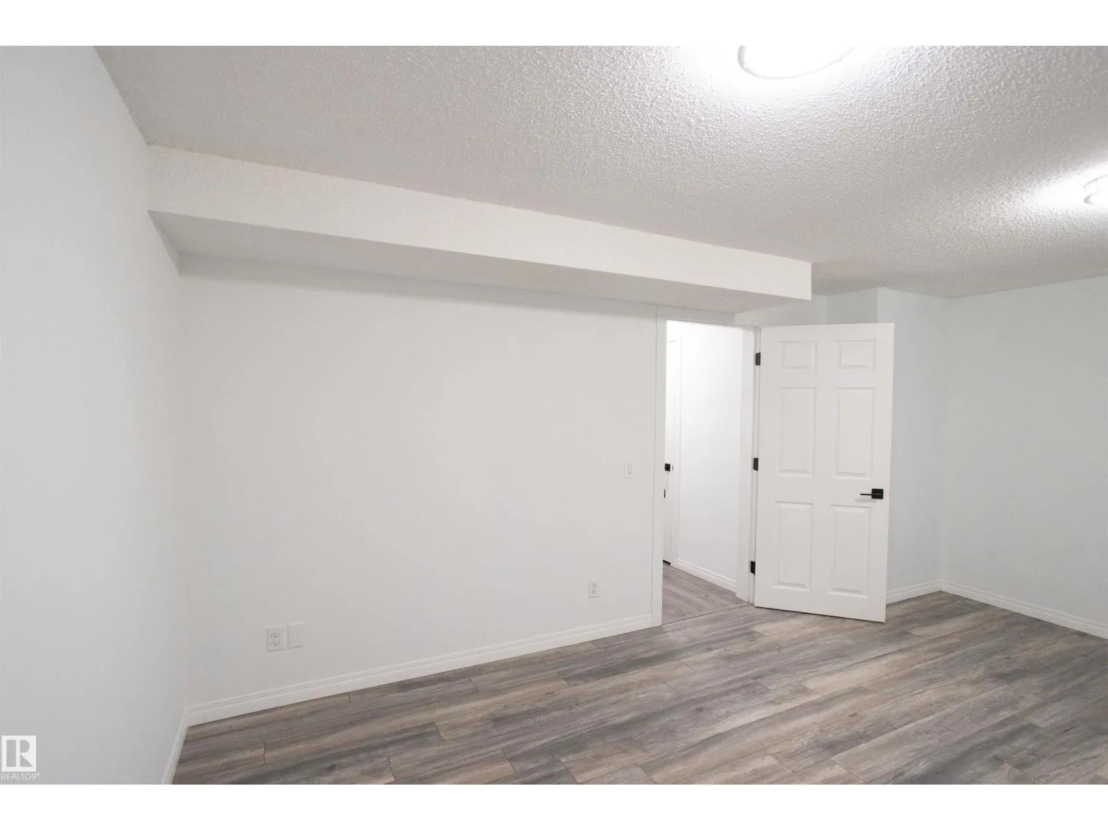 1270 LAKEWOOD RD W NW