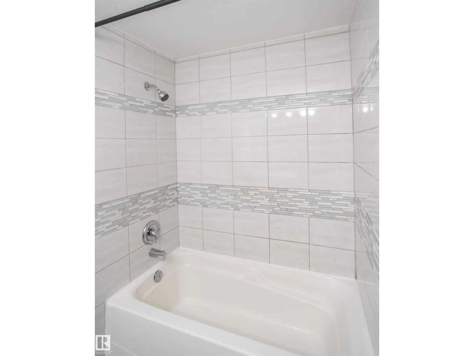1270 LAKEWOOD RD W NW